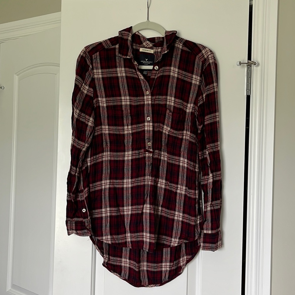Womens American Eagle quarter button down tunic style top - size medium
